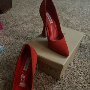 Steve Madden Red suede heels size 7